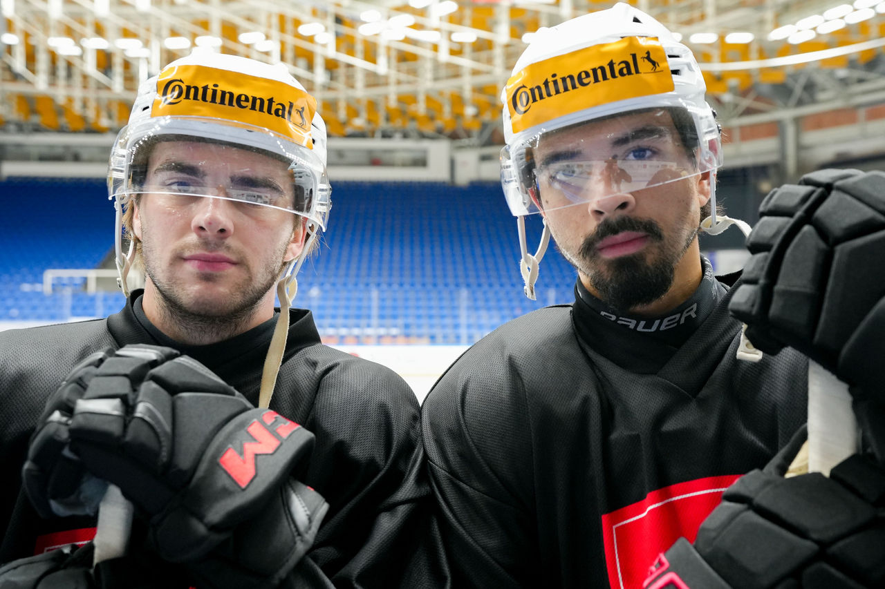 Continental Sponsor du casque - Eishockey WM 2024