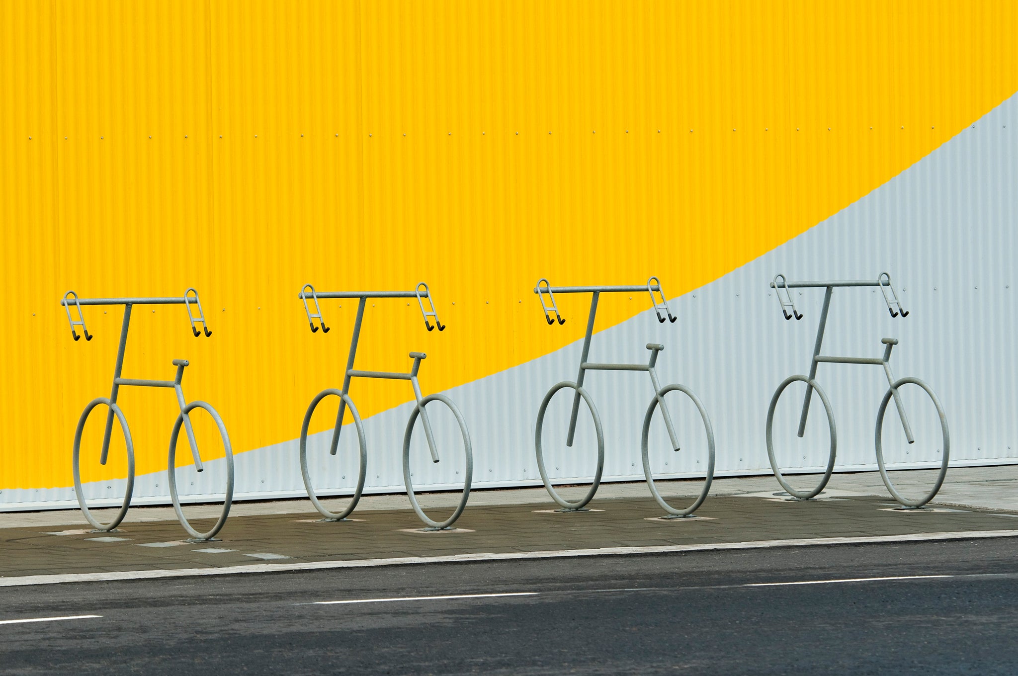 Highly secure smart bike parking station for personal bikes