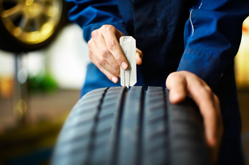 Comment les accessoires auto non réglementaires peuvent ruiner votre  véhicule ? — Comptoir du pneu